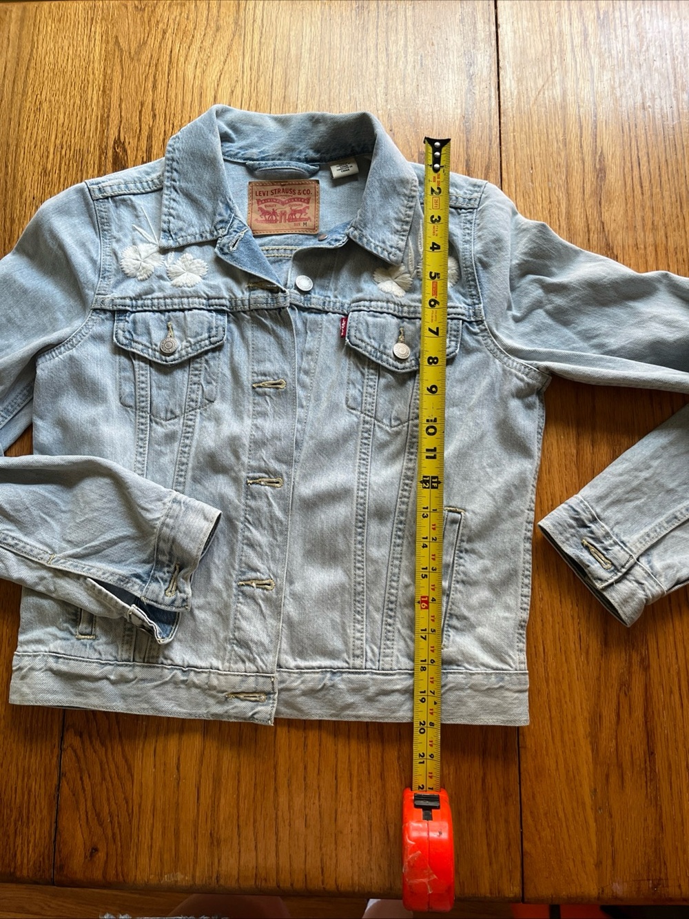 Levi's Light Blue Denim Jacket with Floral embroidery - Picture 8 of 8